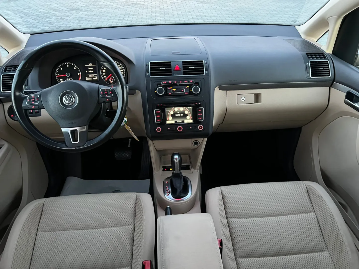 Cumpara/ Vinde online Volkswagen Touran 2012 SH, la cel mai bun pret pentru tine!