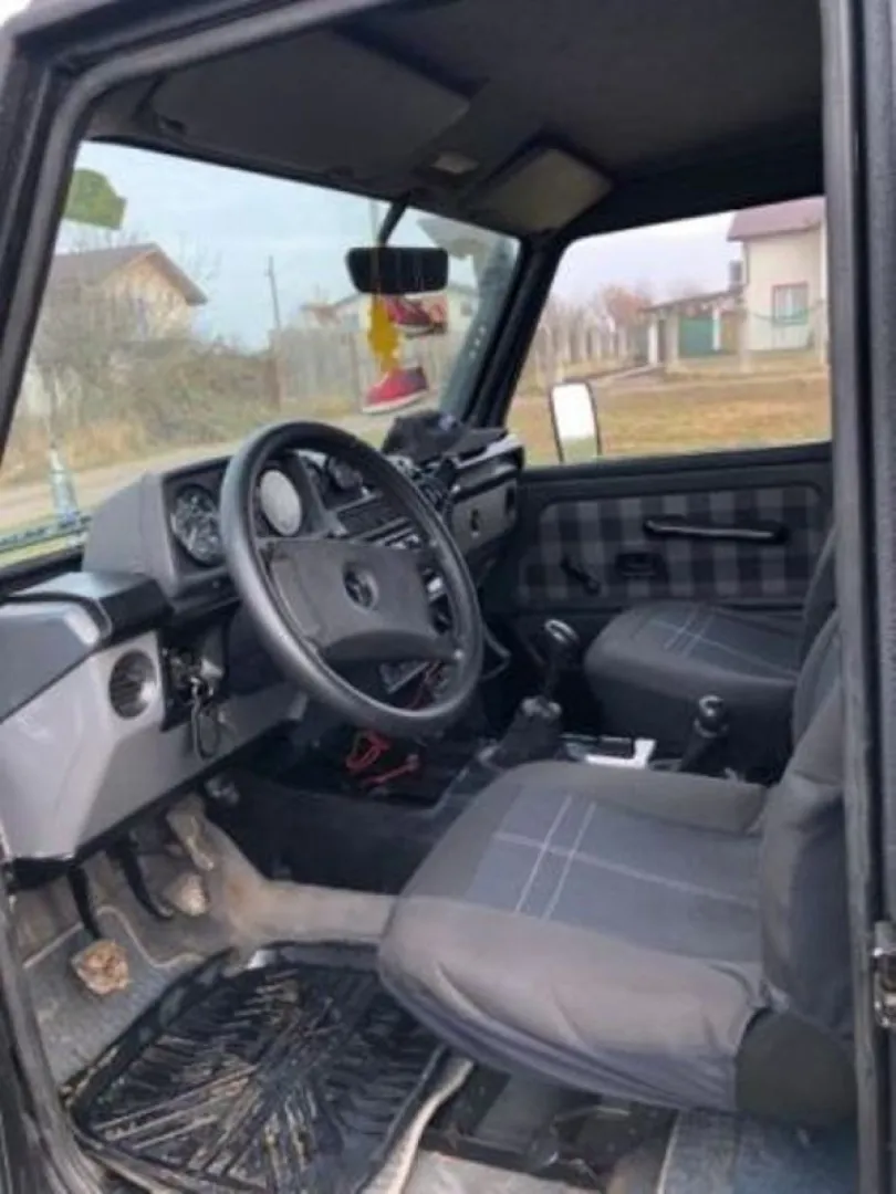 Cumpara/ Vinde online Mercedes-Benz G 300 1987 SH, la cel mai bun pret pentru tine!