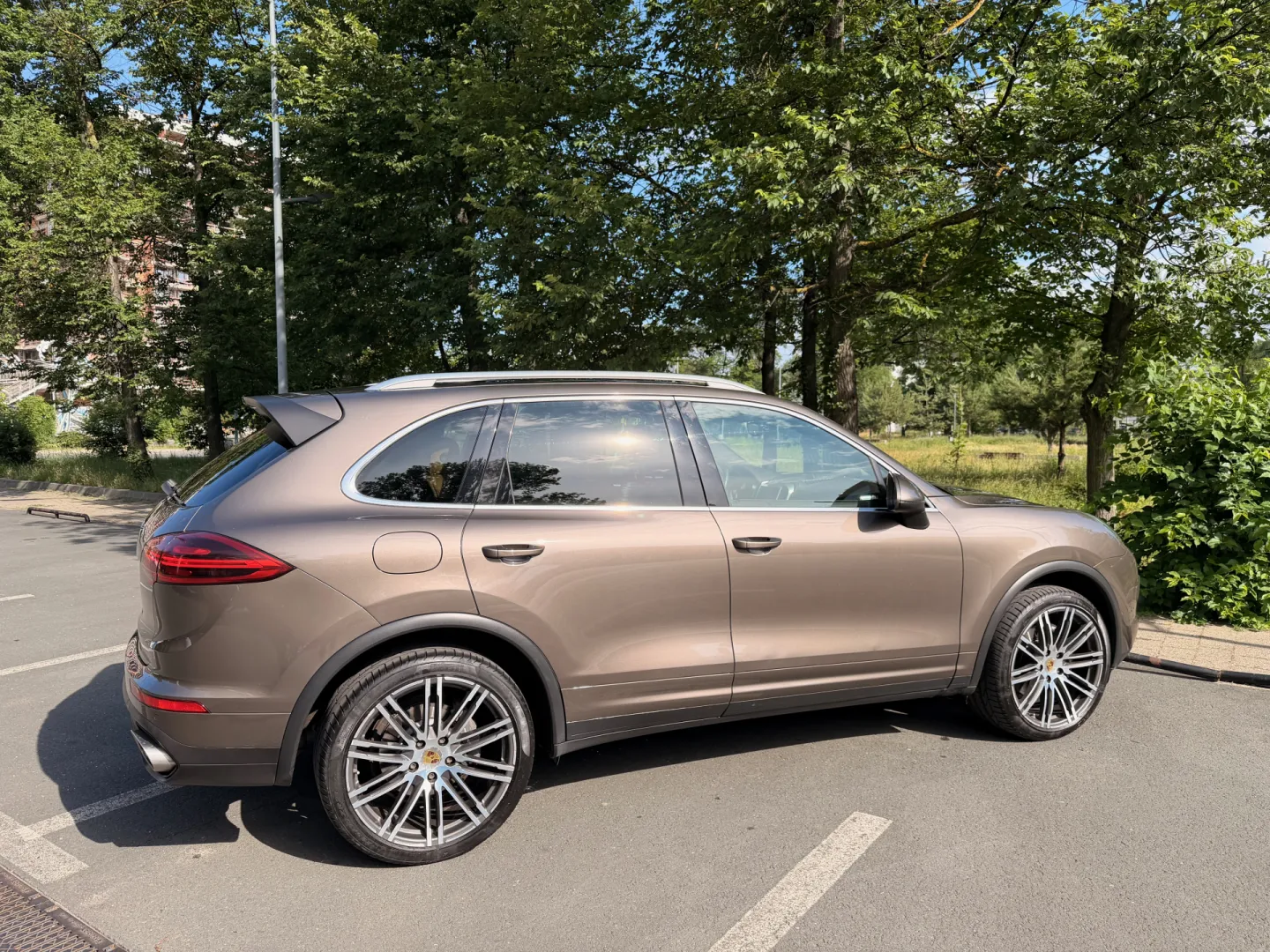 Cumpara/ Vinde online Porsche Cayenne 2015 SH, la cel mai bun pret pentru tine!