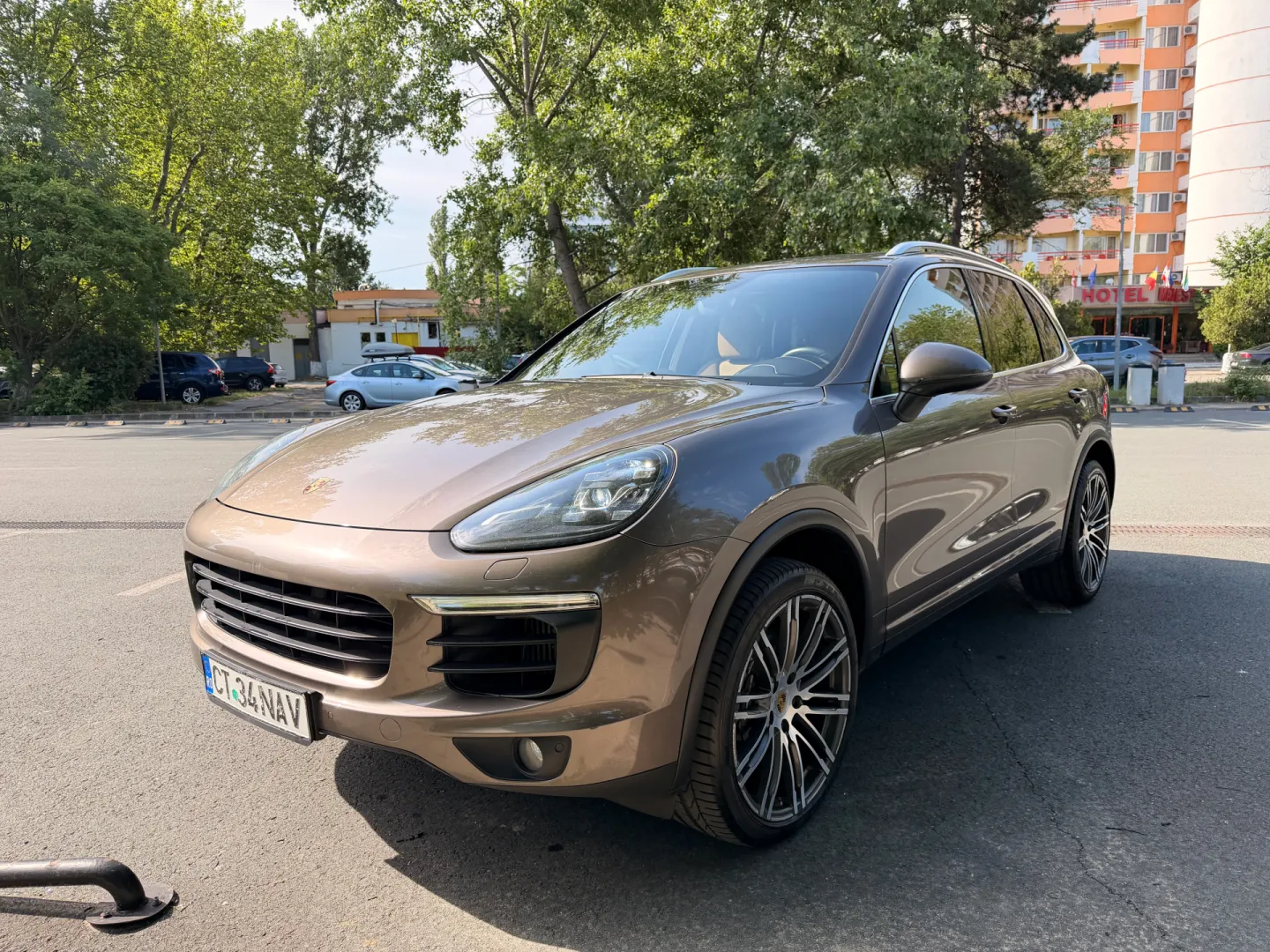 Cumpara/ Vinde online Porsche Cayenne 2015 SH, la cel mai bun pret pentru tine!