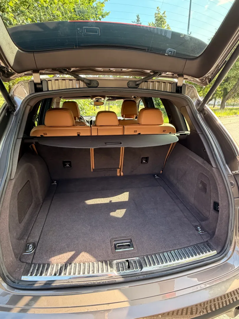 Cumpara/ Vinde online Porsche Cayenne 2015 SH, la cel mai bun pret pentru tine!