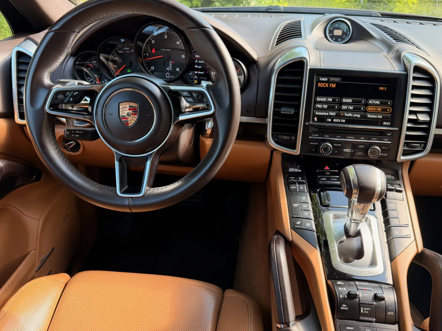 Cumpara/ Vinde online Porsche Cayenne 2015 SH, la cel mai bun pret pentru tine!
