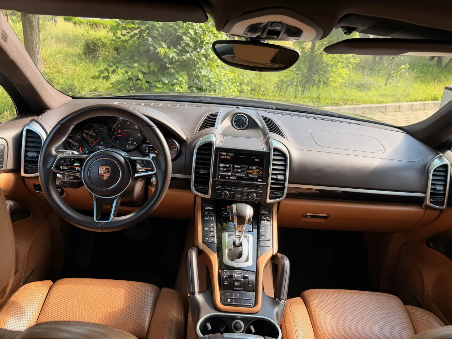 Cumpara/ Vinde online Porsche Cayenne 2015 SH, la cel mai bun pret pentru tine!