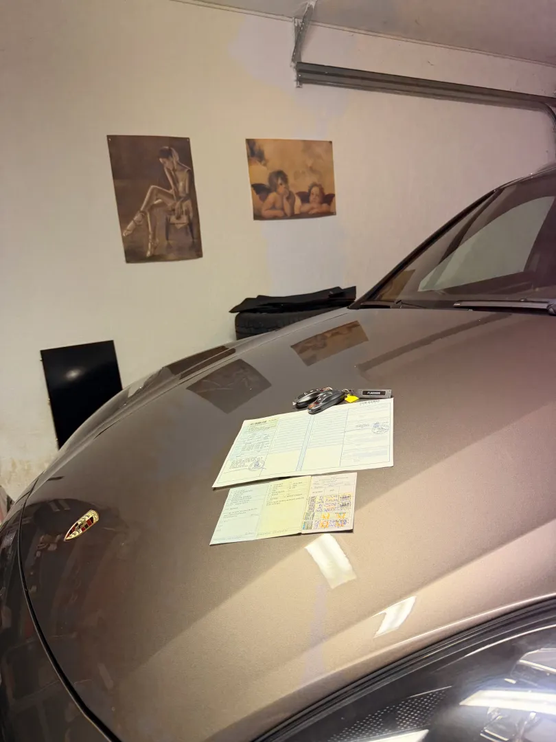Cumpara/ Vinde online Porsche Cayenne 2015 SH, la cel mai bun pret pentru tine!