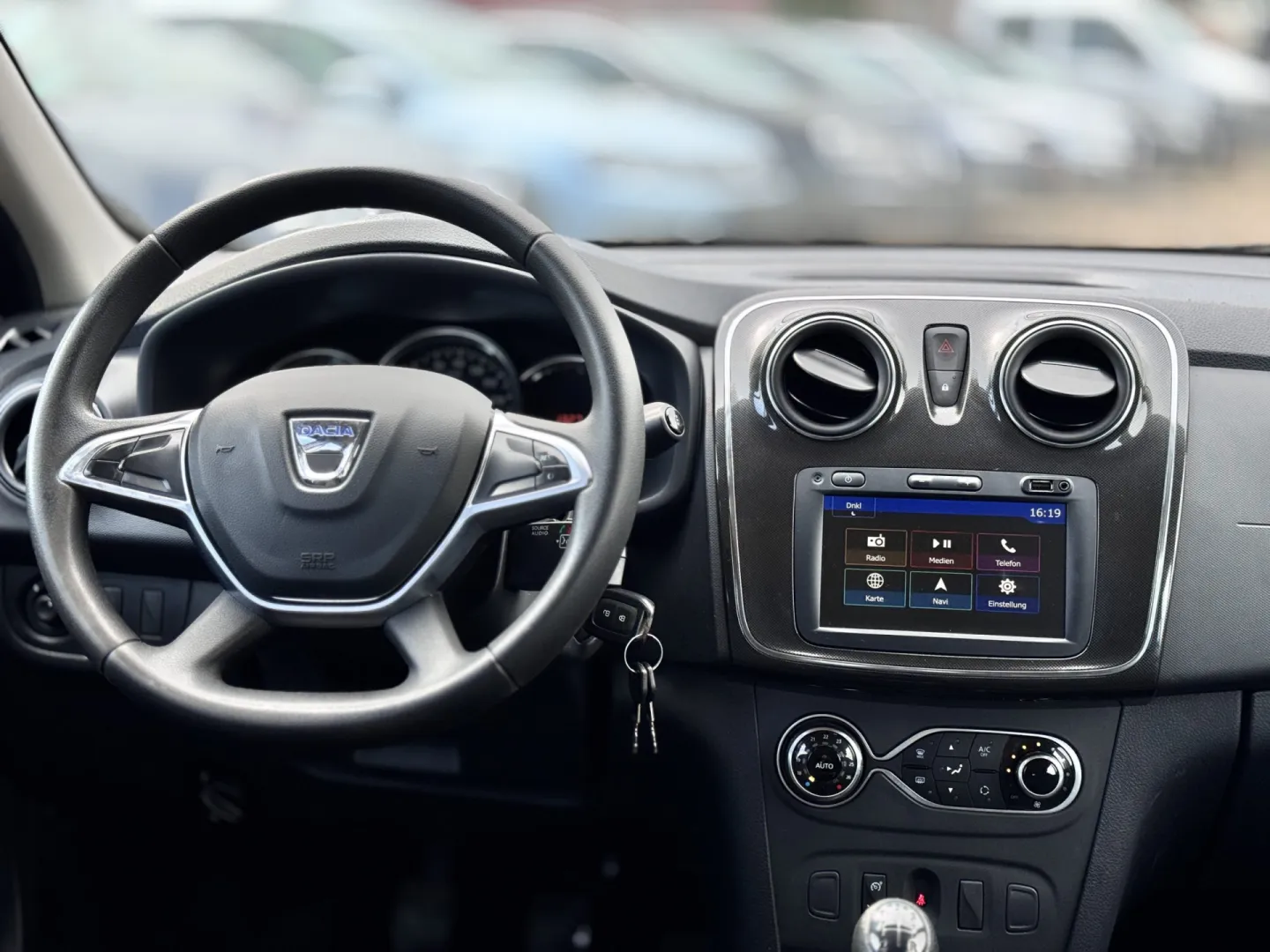 Cumpara/ Vinde online Dacia Logan 2019 SH, la cel mai bun pret pentru tine!
