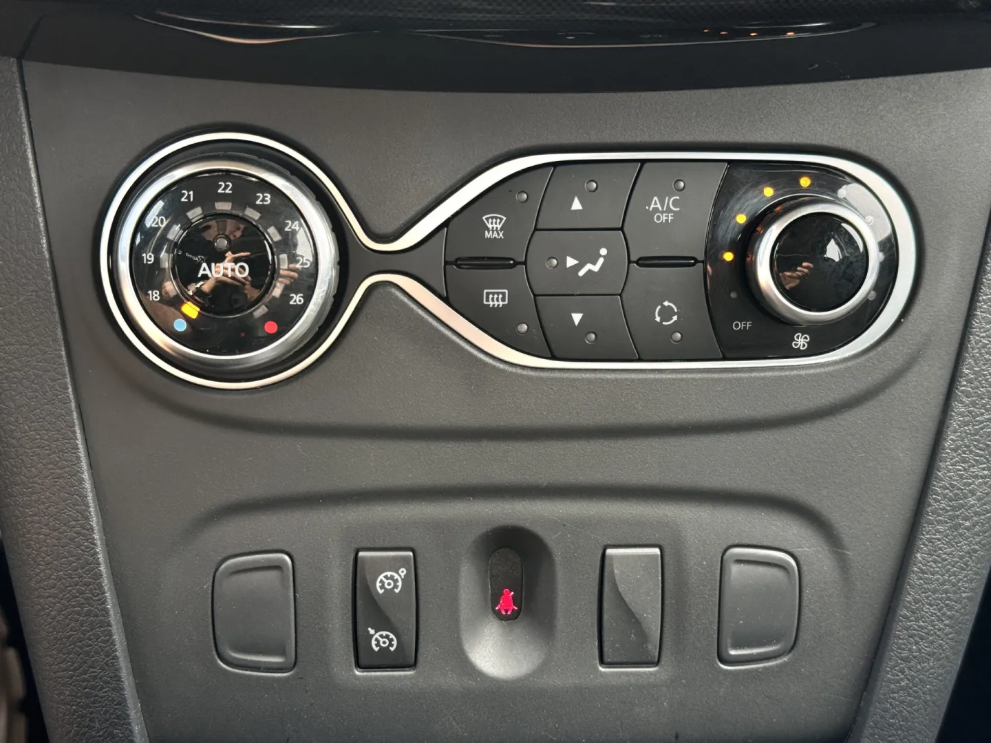 Cumpara/ Vinde online Dacia Logan 2019 SH, la cel mai bun pret pentru tine!