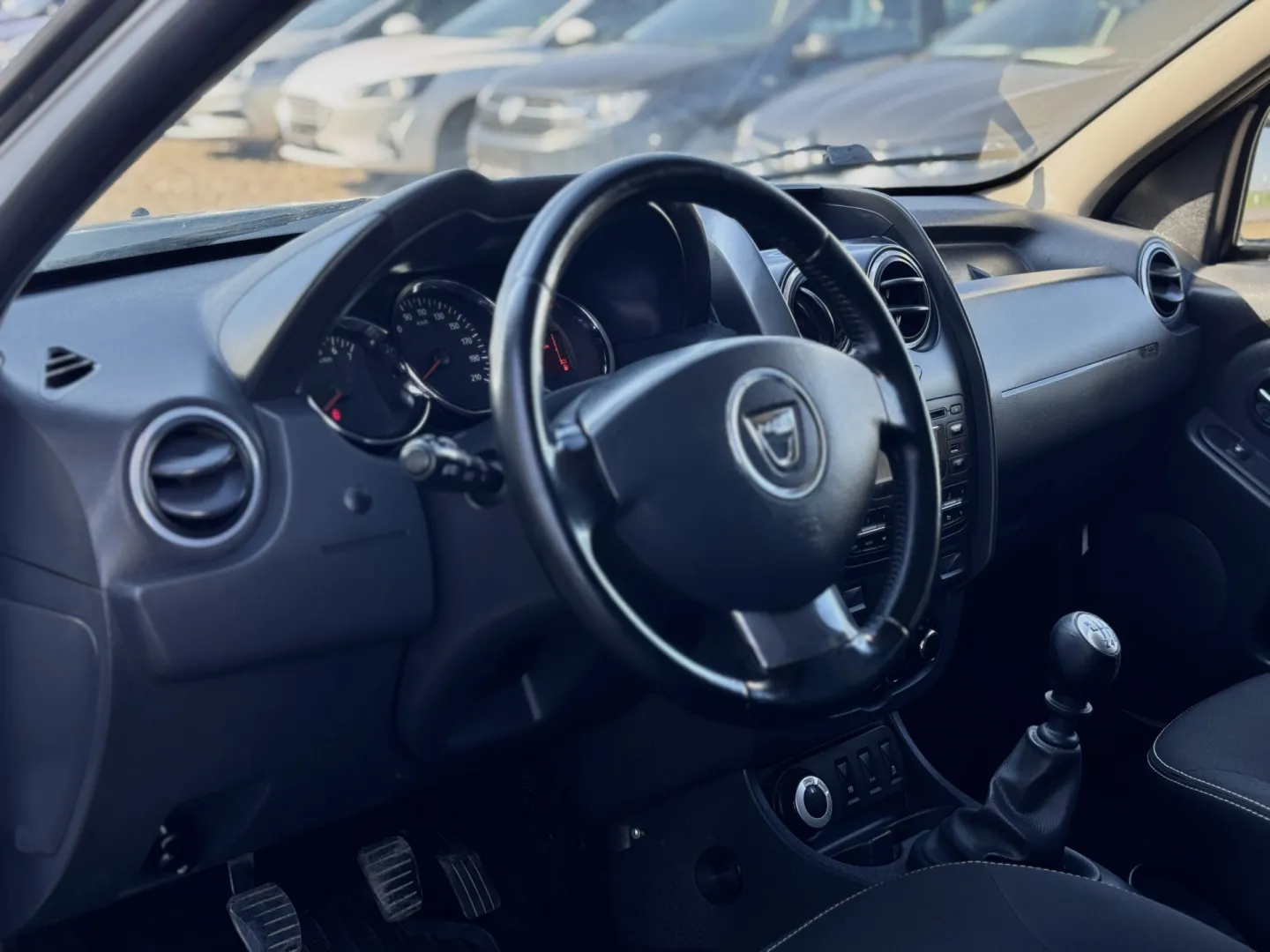 Cumpara/ Vinde online Dacia Duster 2015 SH, la cel mai bun pret pentru tine!