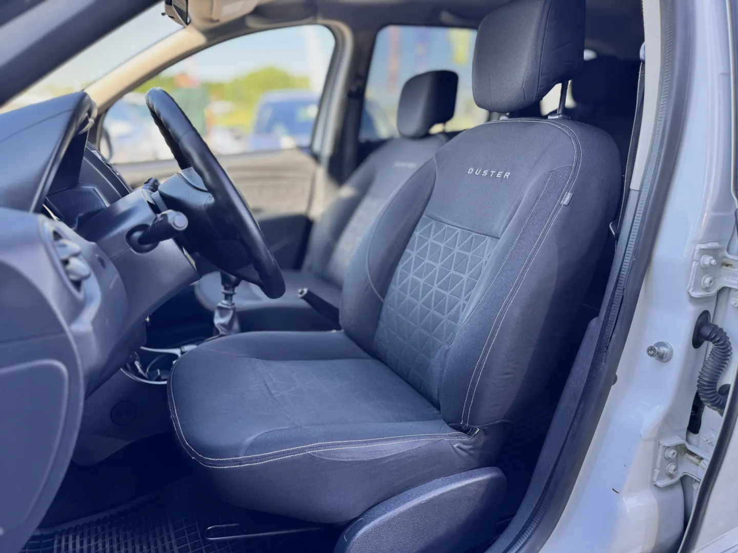 Cumpara/ Vinde online Dacia Duster 2015 SH, la cel mai bun pret pentru tine!