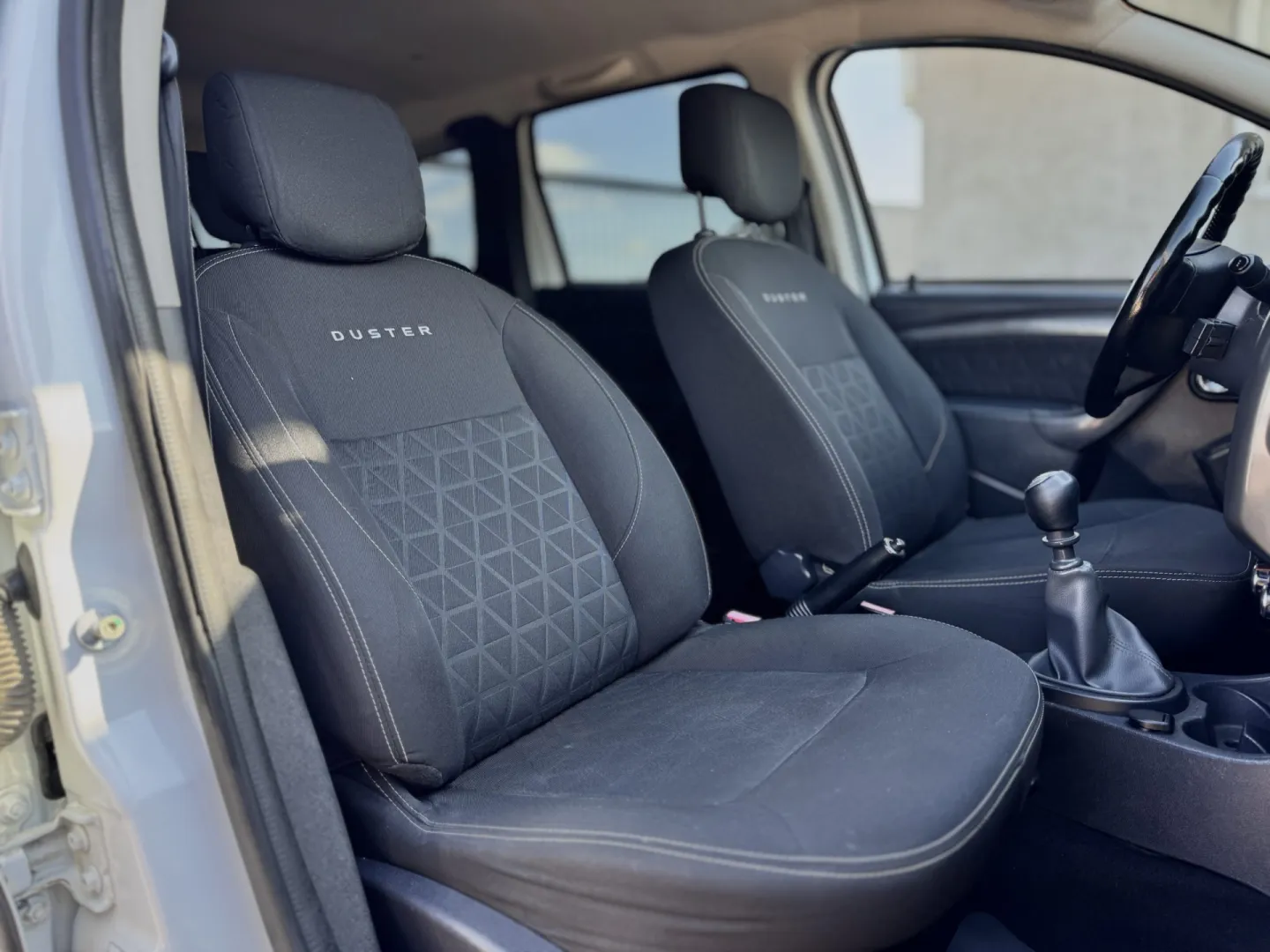 Cumpara/ Vinde online Dacia Duster 2015 SH, la cel mai bun pret pentru tine!