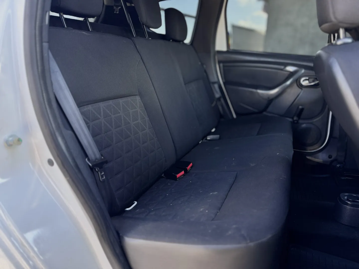 Cumpara/ Vinde online Dacia Duster 2015 SH, la cel mai bun pret pentru tine!