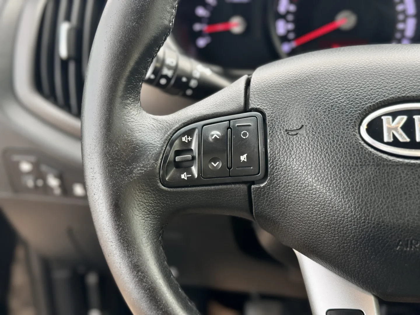 Cumpara/ Vinde online Kia Sportage 2012 SH, la cel mai bun pret pentru tine!