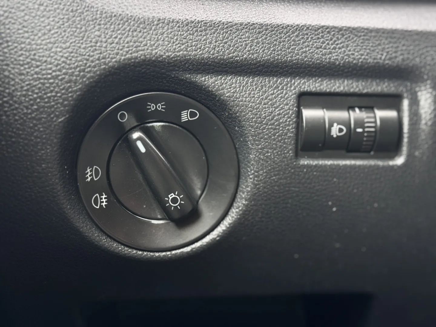 Cumpara/ Vinde online Skoda Fabia 2011 SH, la cel mai bun pret pentru tine!
