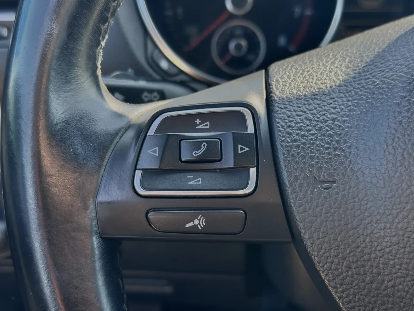 Cumpara/ Vinde online Volkswagen Golf 2009 SH, la cel mai bun pret pentru tine!