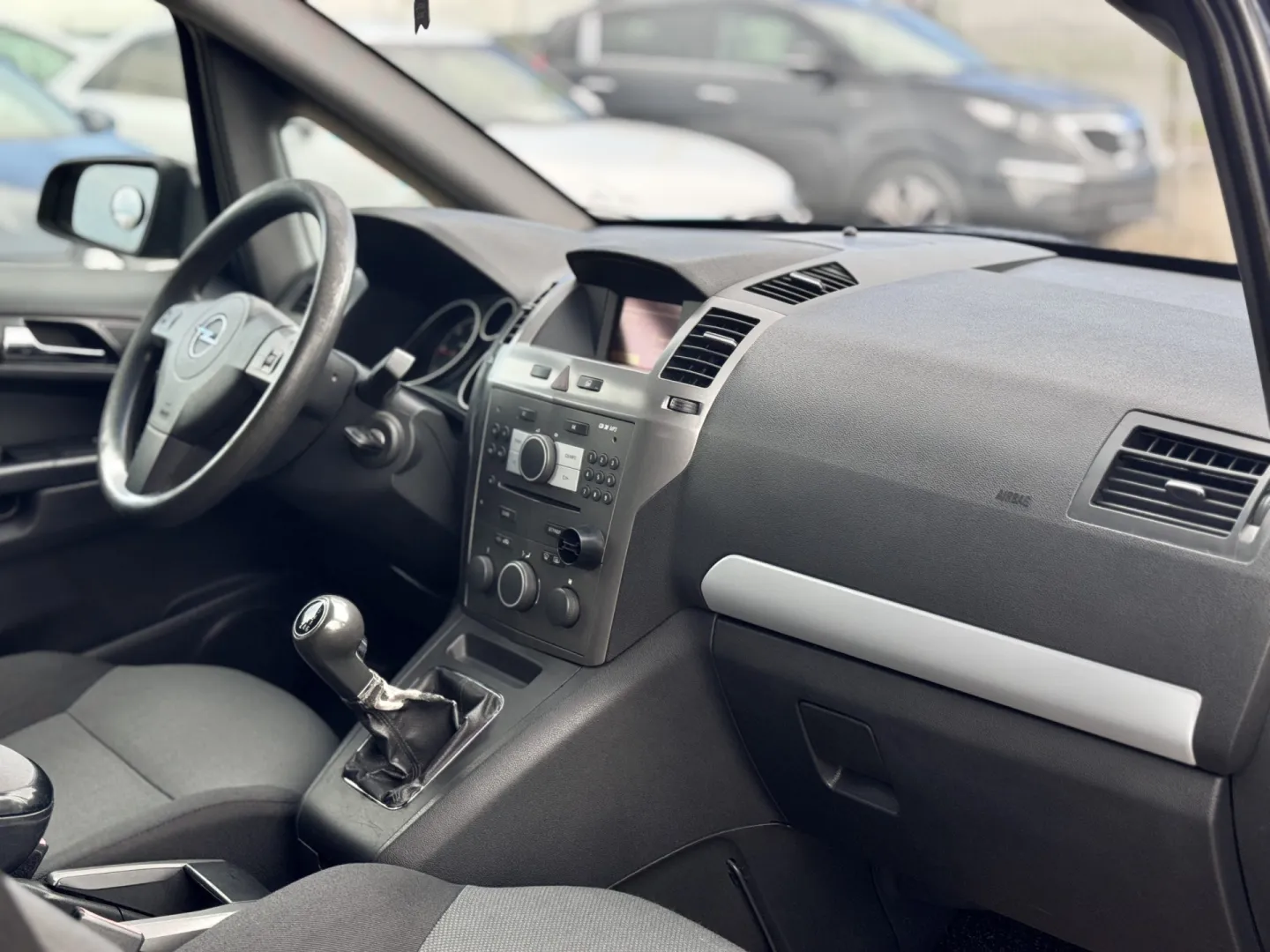 Cumpara/ Vinde online Opel Zafira 2006 SH, la cel mai bun pret pentru tine!