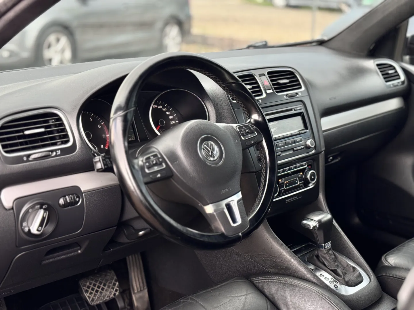 Cumpara/ Vinde online Volkswagen Golf 2009 SH, la cel mai bun pret pentru tine!
