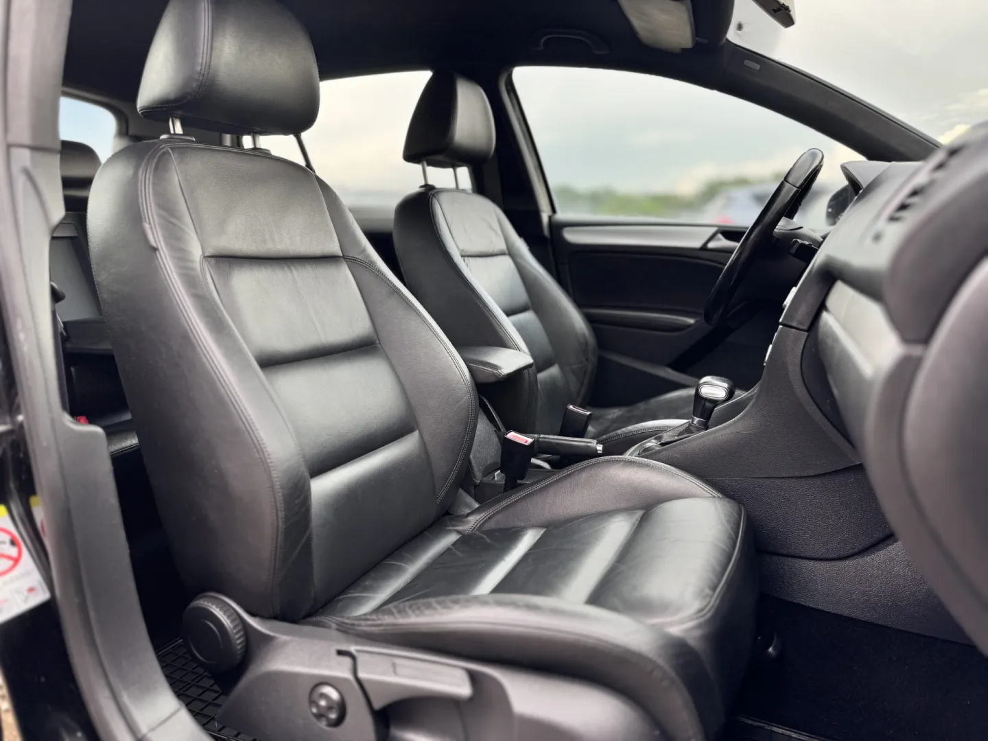 Cumpara/ Vinde online Volkswagen Golf 2009 SH, la cel mai bun pret pentru tine!