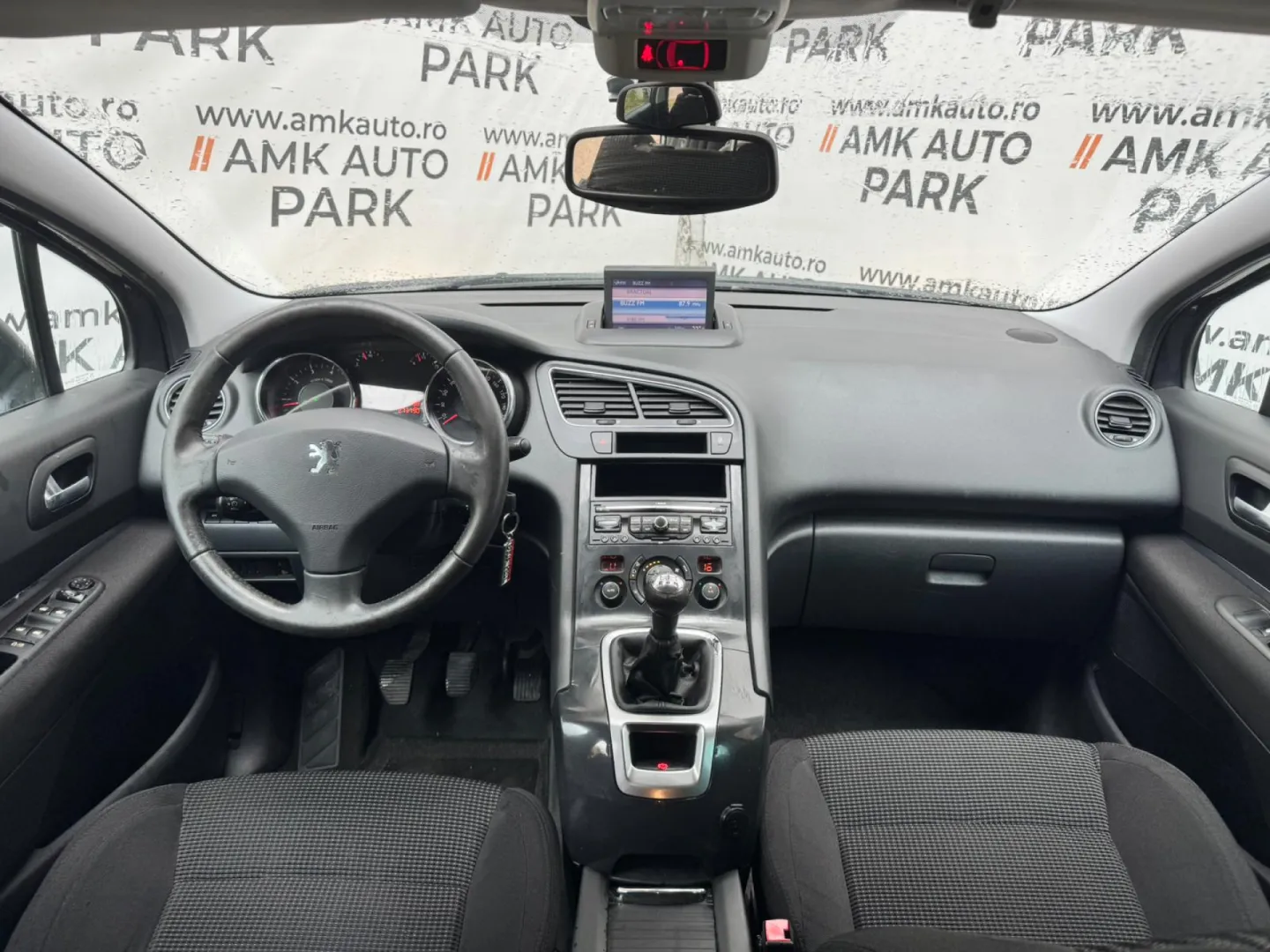 Cumpara/ Vinde online Peugeot 5008 2010 SH, la cel mai bun pret pentru tine!