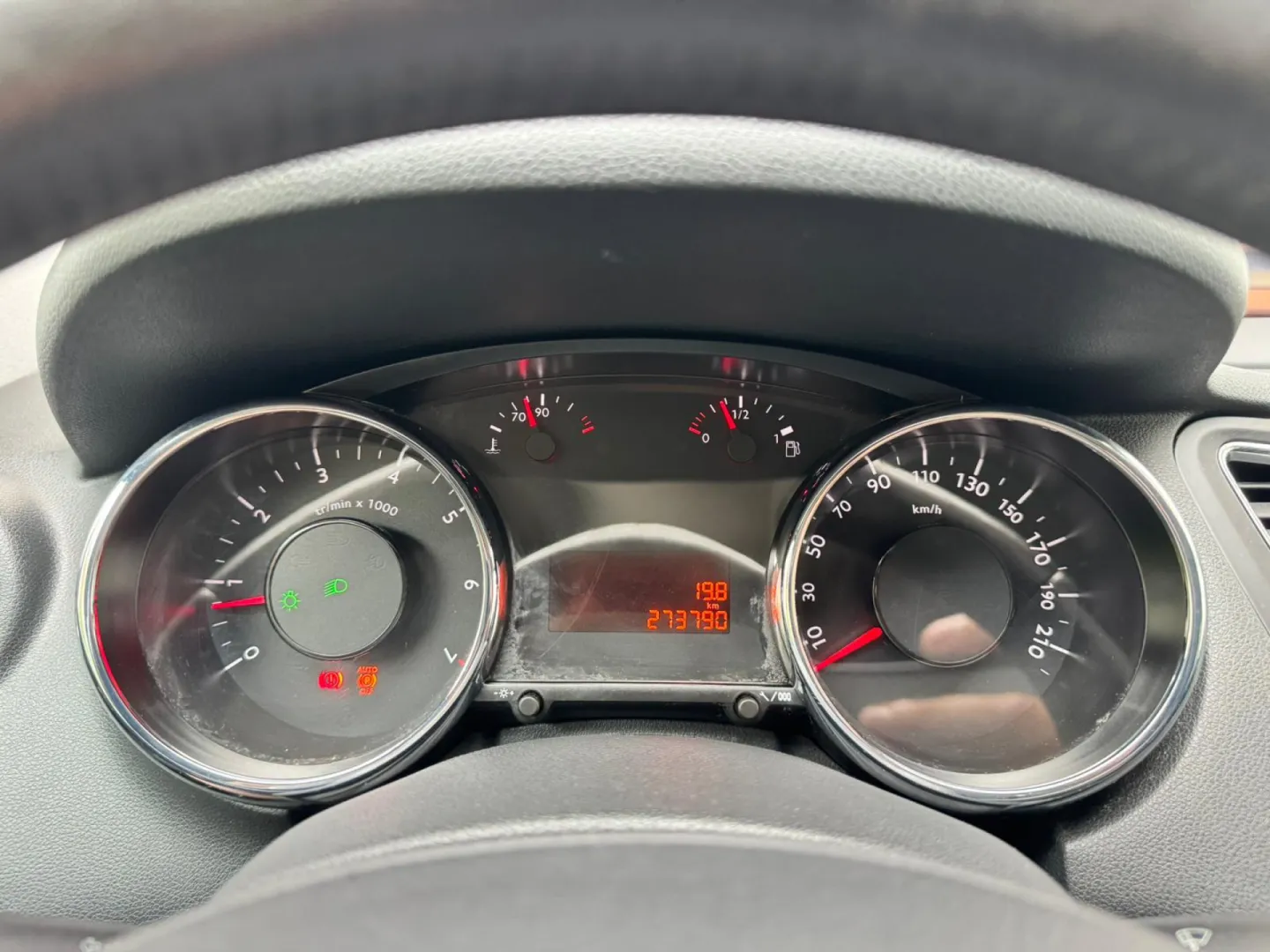 Cumpara/ Vinde online Peugeot 5008 2010 SH, la cel mai bun pret pentru tine!