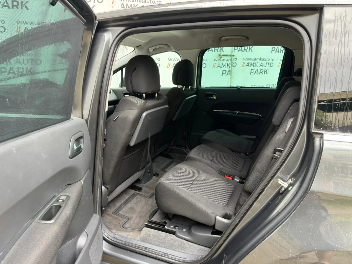 Cumpara/ Vinde online Peugeot 5008 2010 SH, la cel mai bun pret pentru tine!
