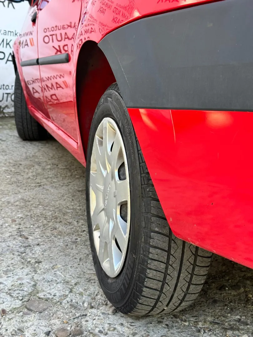 Cumpara/ Vinde online Dacia Logan 2006 SH, la cel mai bun pret pentru tine!
