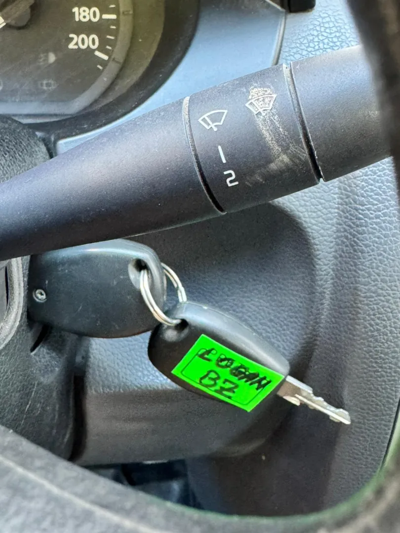 Cumpara/ Vinde online Dacia Logan 2006 SH, la cel mai bun pret pentru tine!