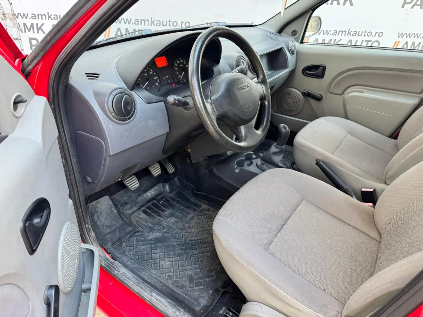 Cumpara/ Vinde online Dacia Logan 2006 SH, la cel mai bun pret pentru tine!