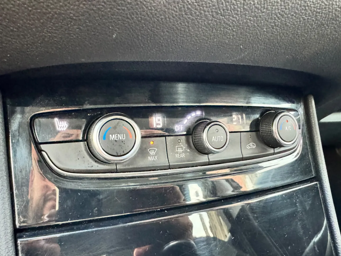 Cumpara/ Vinde online Opel Grandland X 2019 SH, la cel mai bun pret pentru tine!