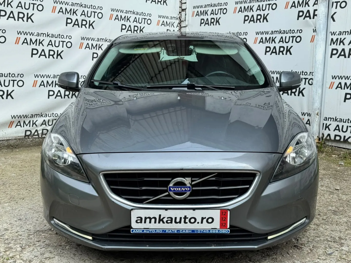 Cumpara/ Vinde online Volvo V40 2016 SH, la cel mai bun pret pentru tine!