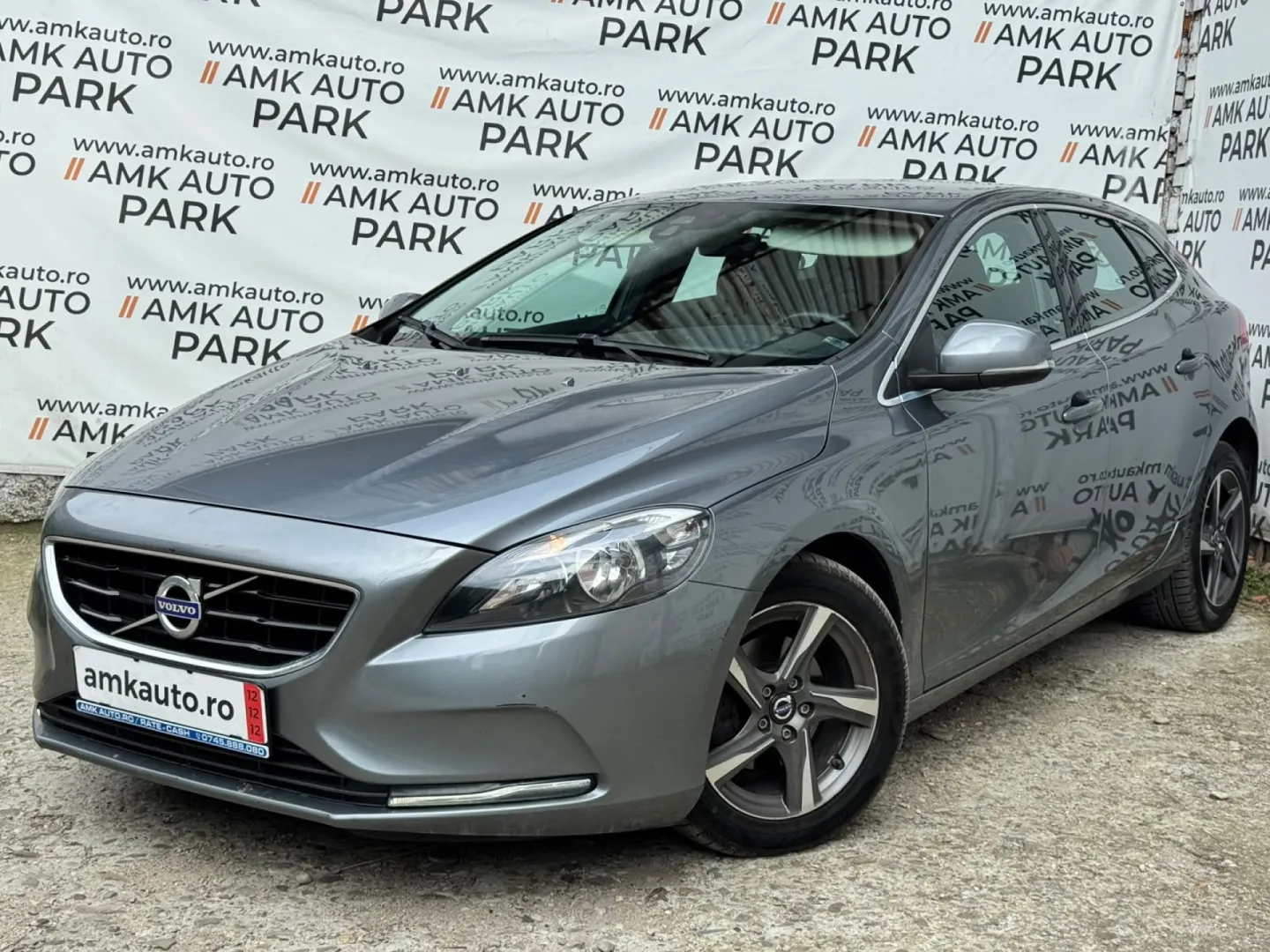 Cumpara/ Vinde online Volvo V40 2016 SH, la cel mai bun pret pentru tine!