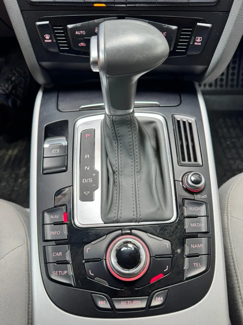 Cumpara/ Vinde online Audi A4 2015 SH, la cel mai bun pret pentru tine!