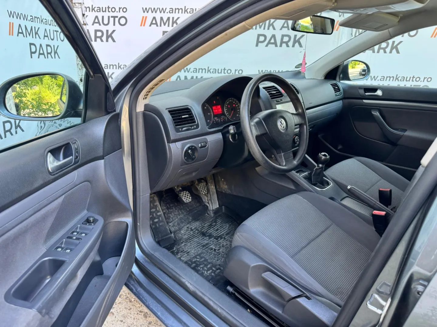Cumpara/ Vinde online Volkswagen Golf 2008 SH, la cel mai bun pret pentru tine!