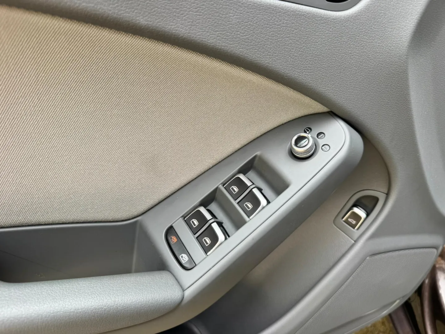 Cumpara/ Vinde online Audi A4 2015 SH, la cel mai bun pret pentru tine!