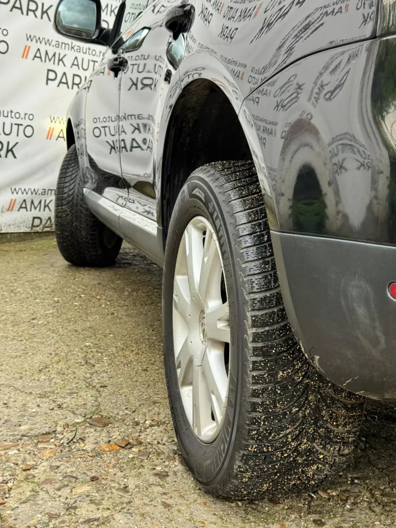 Cumpara/ Vinde online Volkswagen Touareg 2009 SH, la cel mai bun pret pentru tine!