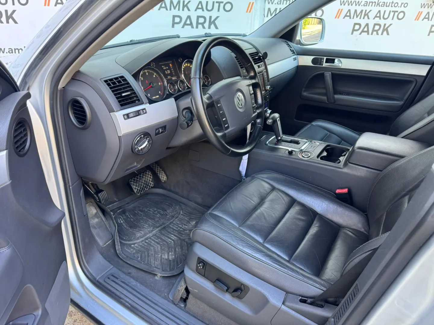 Cumpara/ Vinde online Volkswagen Touareg 2005 SH, la cel mai bun pret pentru tine!