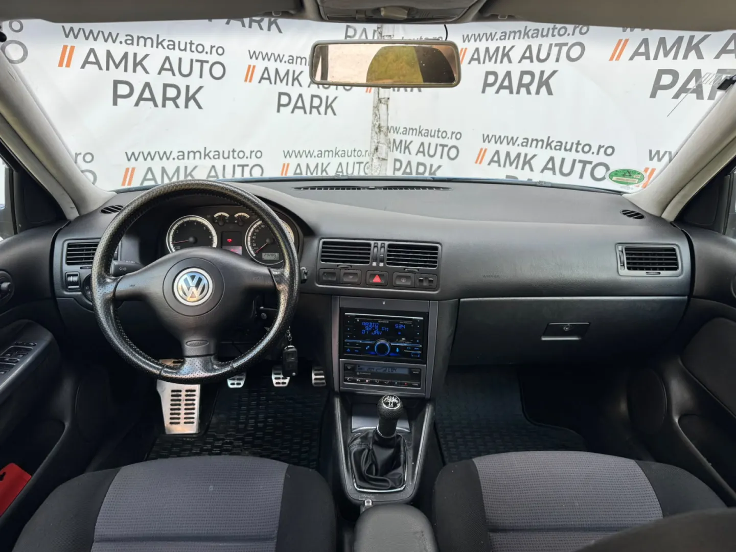 Cumpara/ Vinde online Volkswagen Bora 2003 SH, la cel mai bun pret pentru tine!