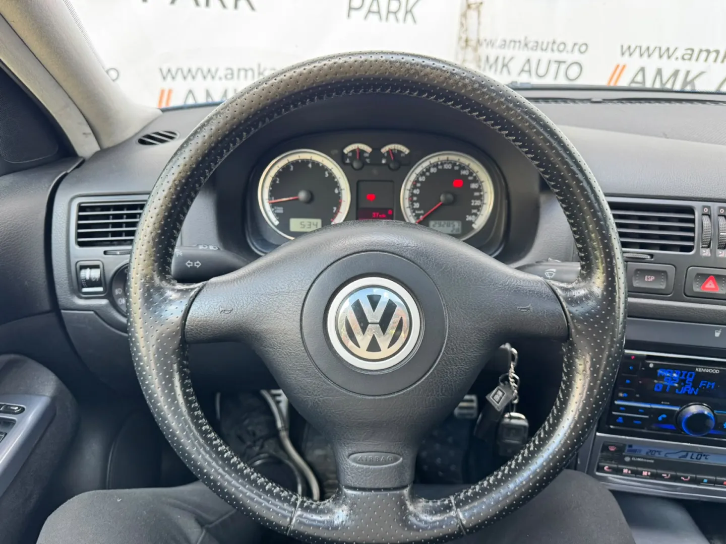 Cumpara/ Vinde online Volkswagen Bora 2003 SH, la cel mai bun pret pentru tine!