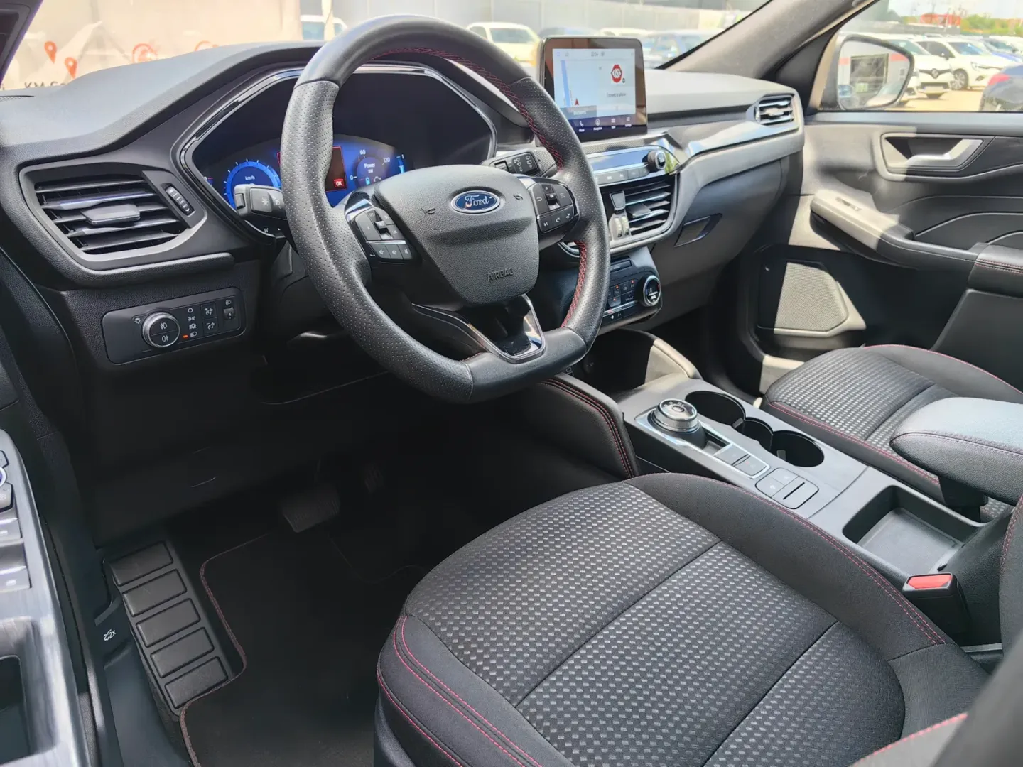 Cumpara/ Vinde online Ford Kuga 2022 SH, la cel mai bun pret pentru tine!