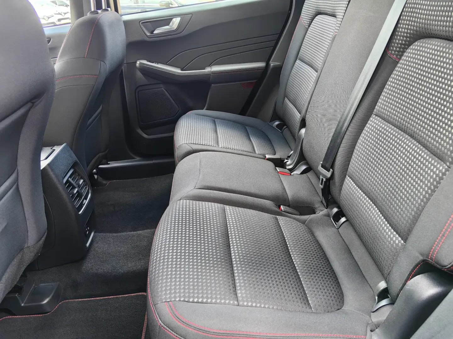 Cumpara/ Vinde online Ford Kuga 2022 SH, la cel mai bun pret pentru tine!