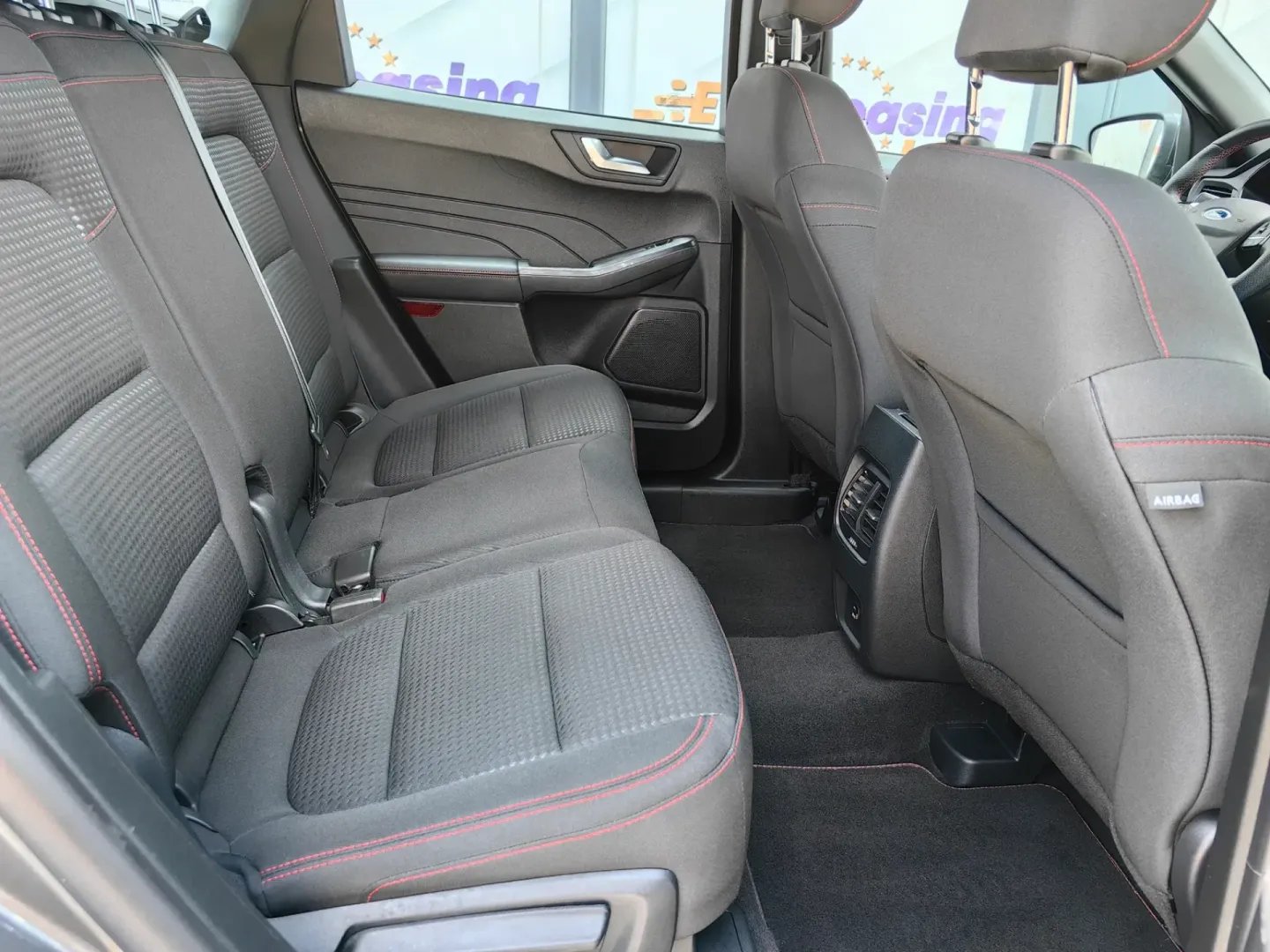 Cumpara/ Vinde online Ford Kuga 2022 SH, la cel mai bun pret pentru tine!