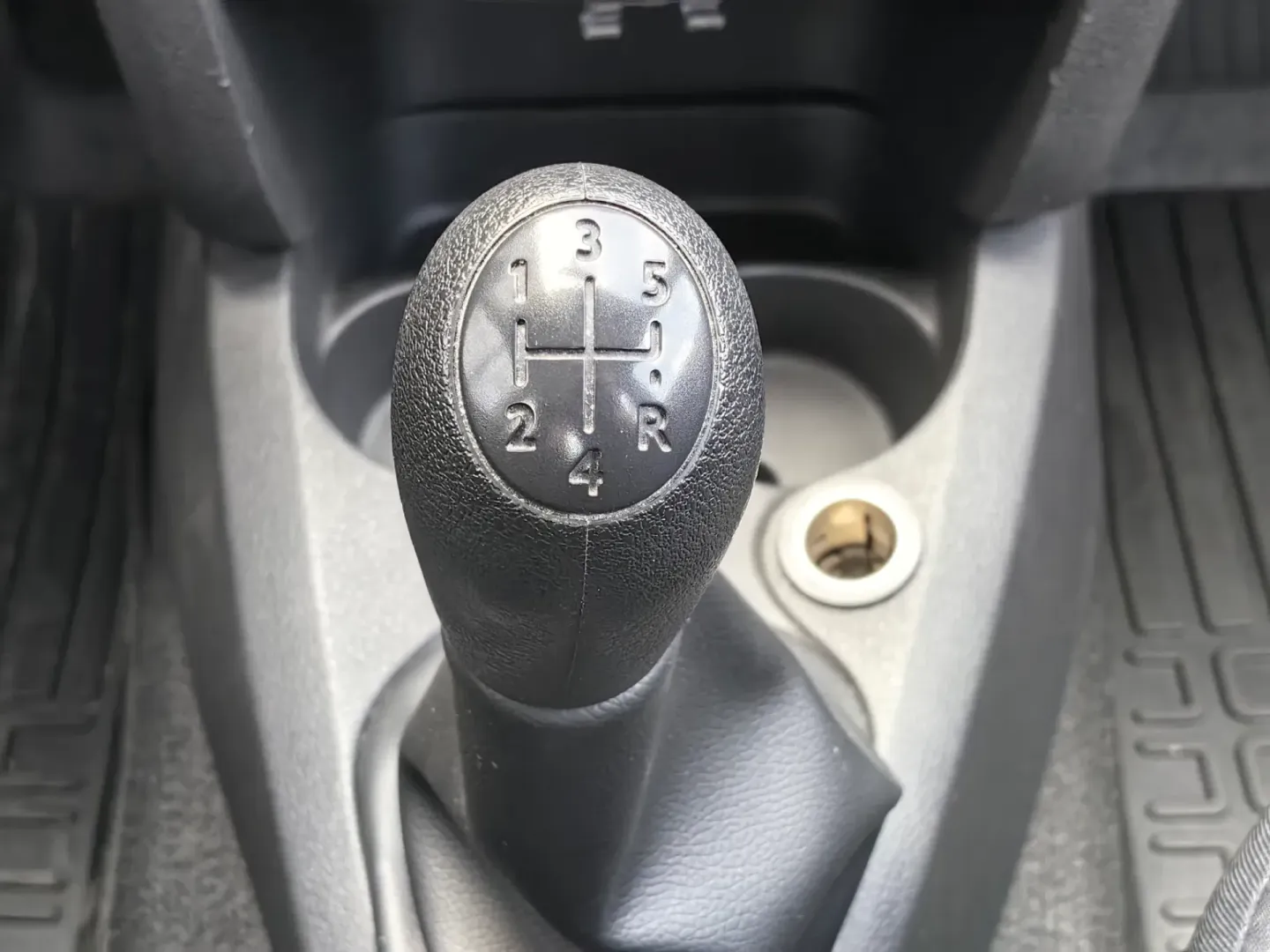 Cumpara/ Vinde online Dacia Logan 2020 SH, la cel mai bun pret pentru tine!