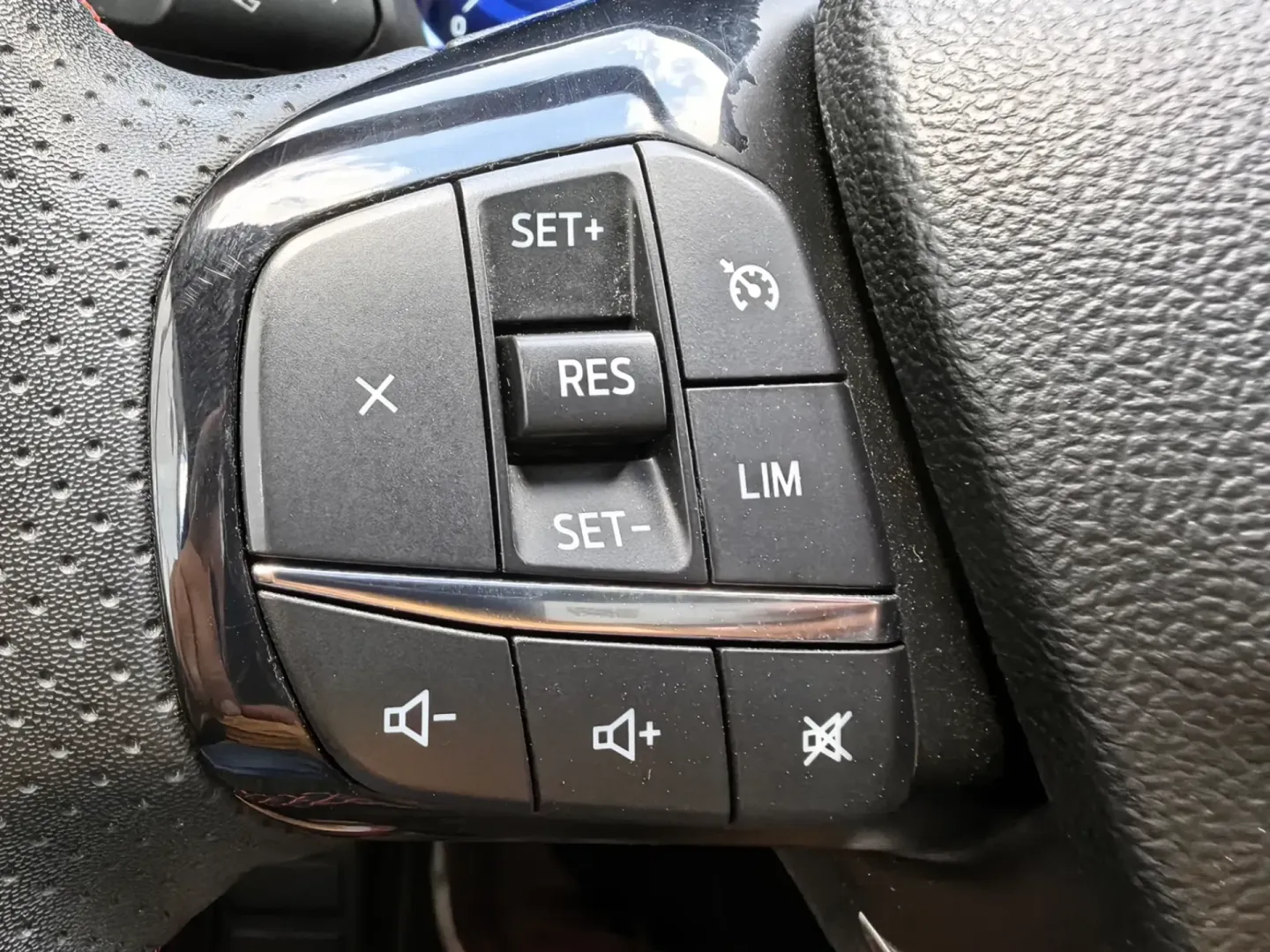 Cumpara/ Vinde online Ford Kuga 2022 SH, la cel mai bun pret pentru tine!