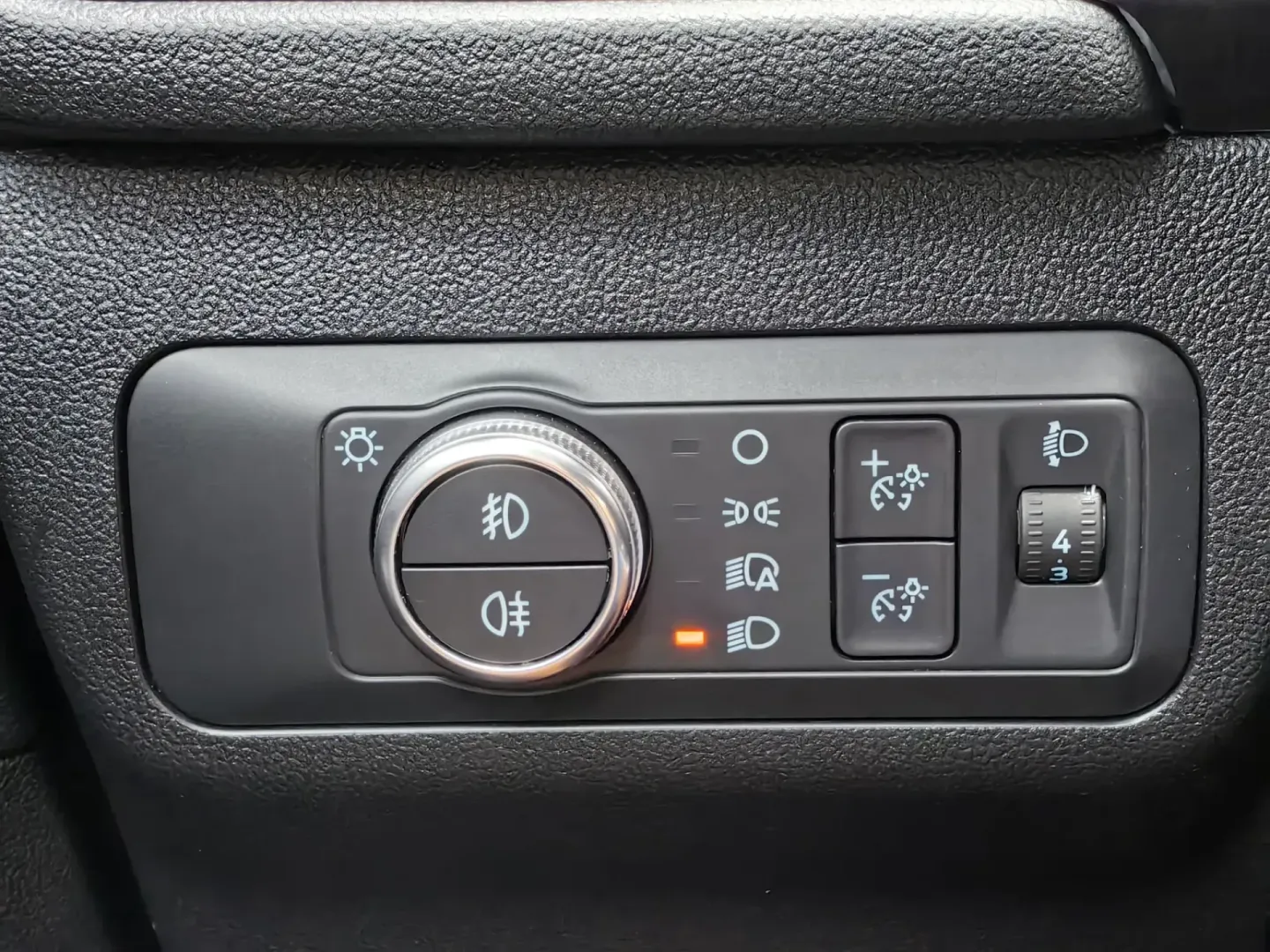 Cumpara/ Vinde online Ford Kuga 2022 SH, la cel mai bun pret pentru tine!