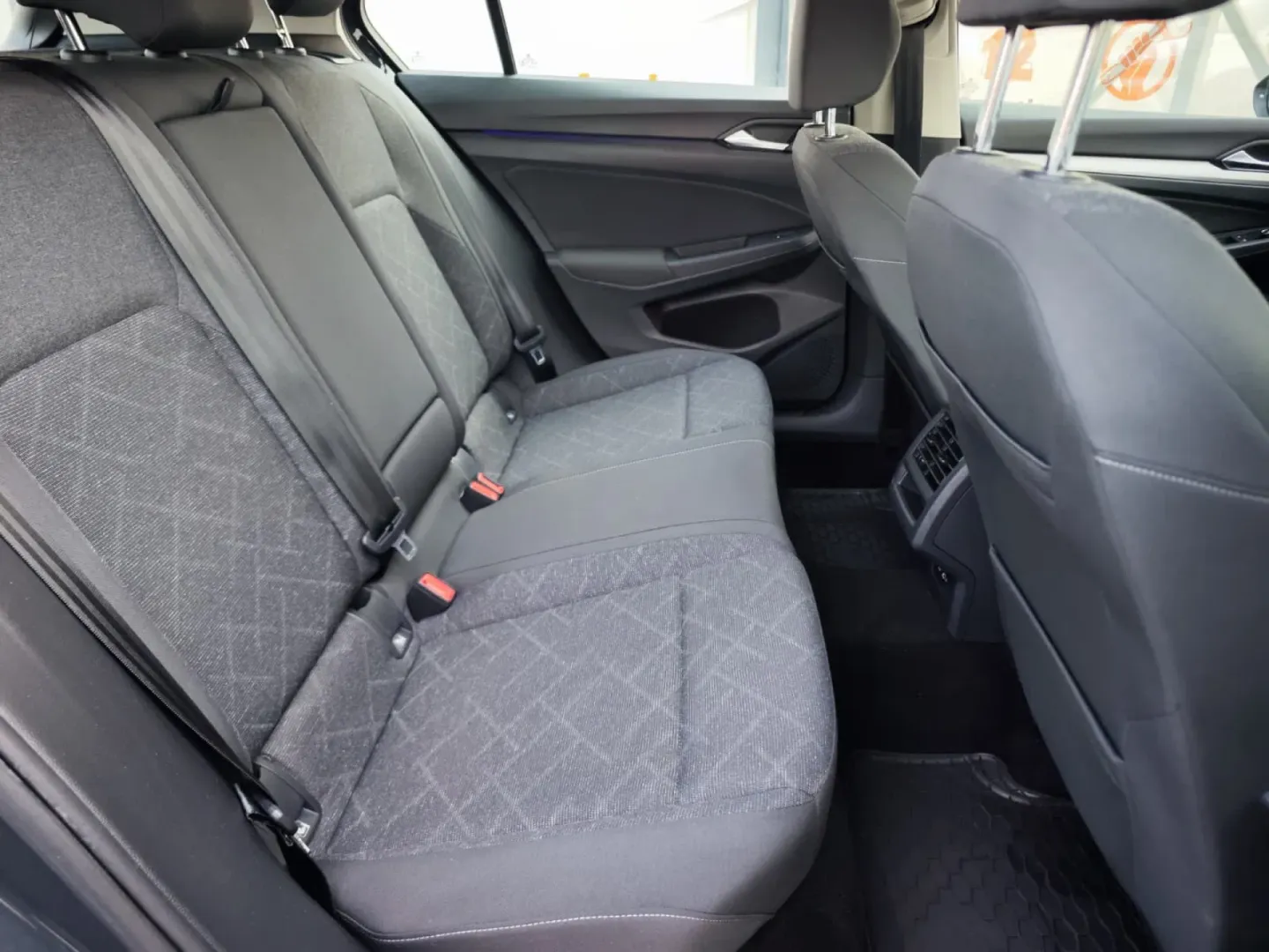 Cumpara/ Vinde online Volkswagen Golf 2021 SH, la cel mai bun pret pentru tine!