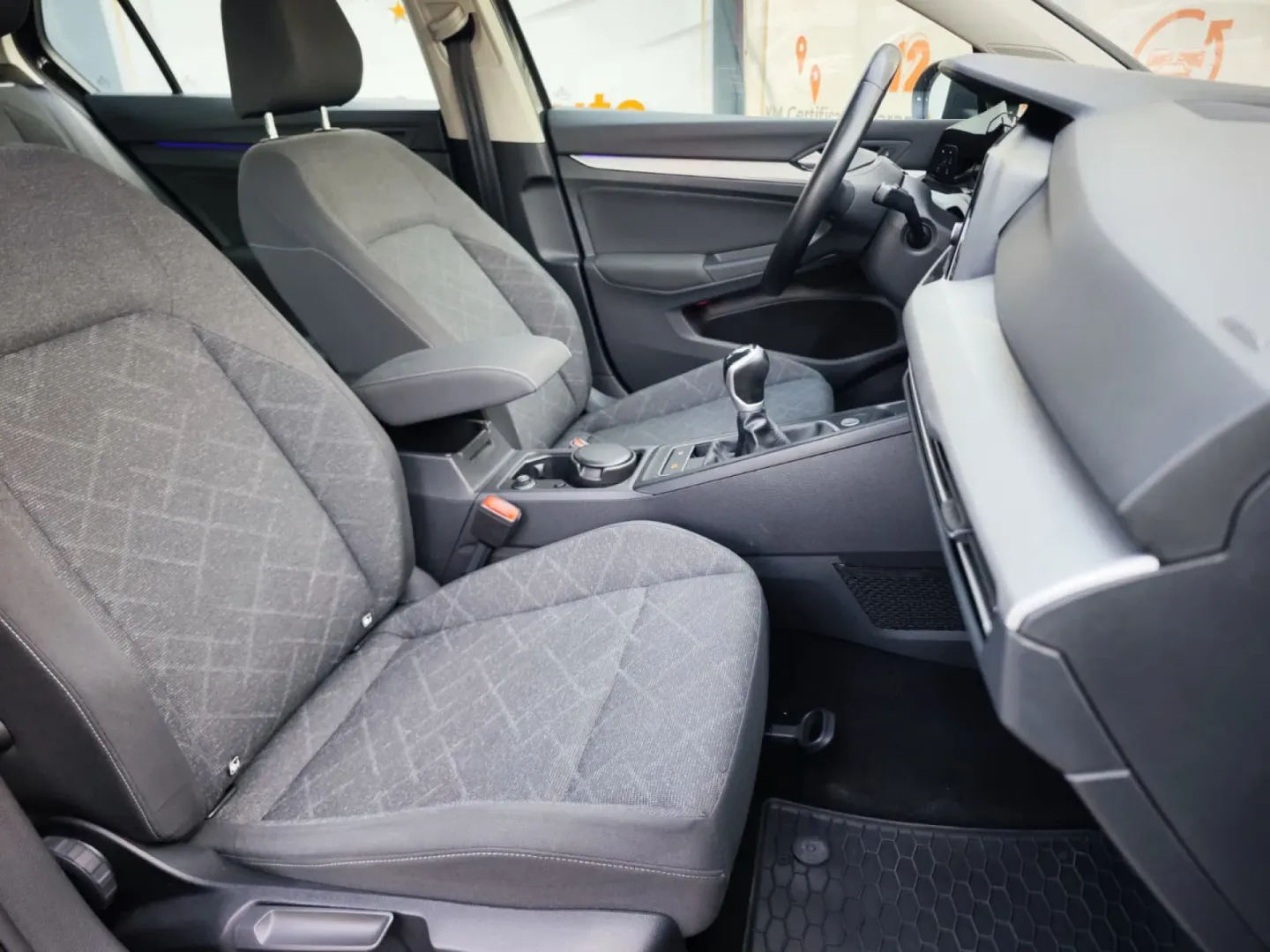Cumpara/ Vinde online Volkswagen Golf 2021 SH, la cel mai bun pret pentru tine!