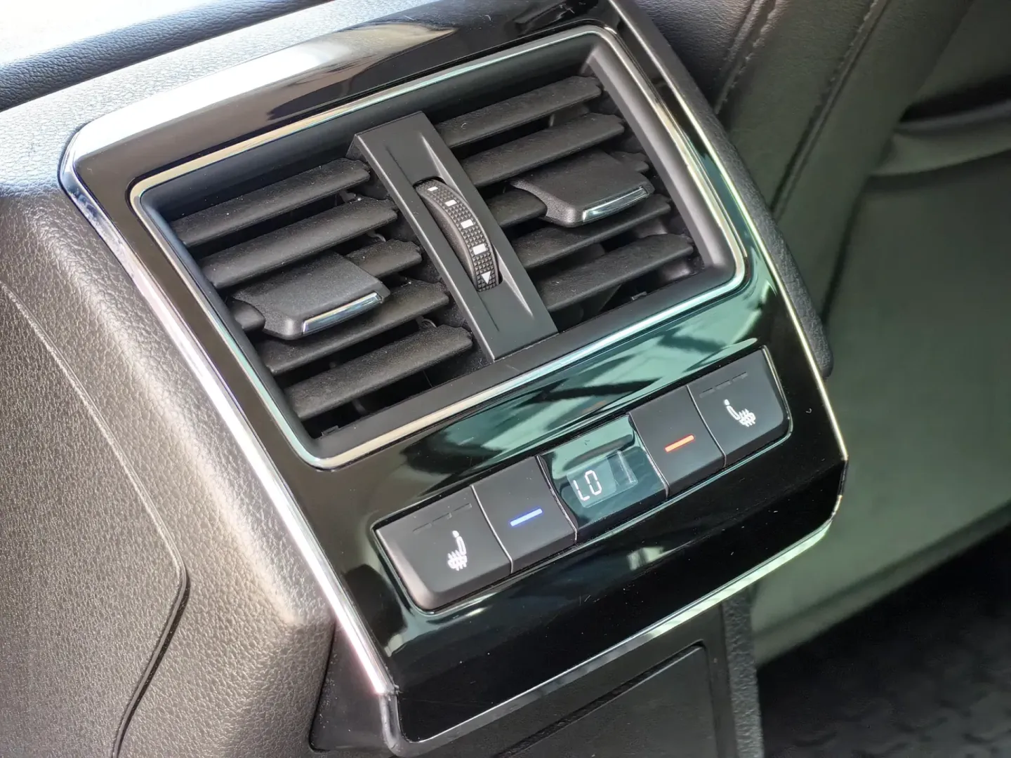 Cumpara/ Vinde online Skoda Superb 2021 SH, la cel mai bun pret pentru tine!