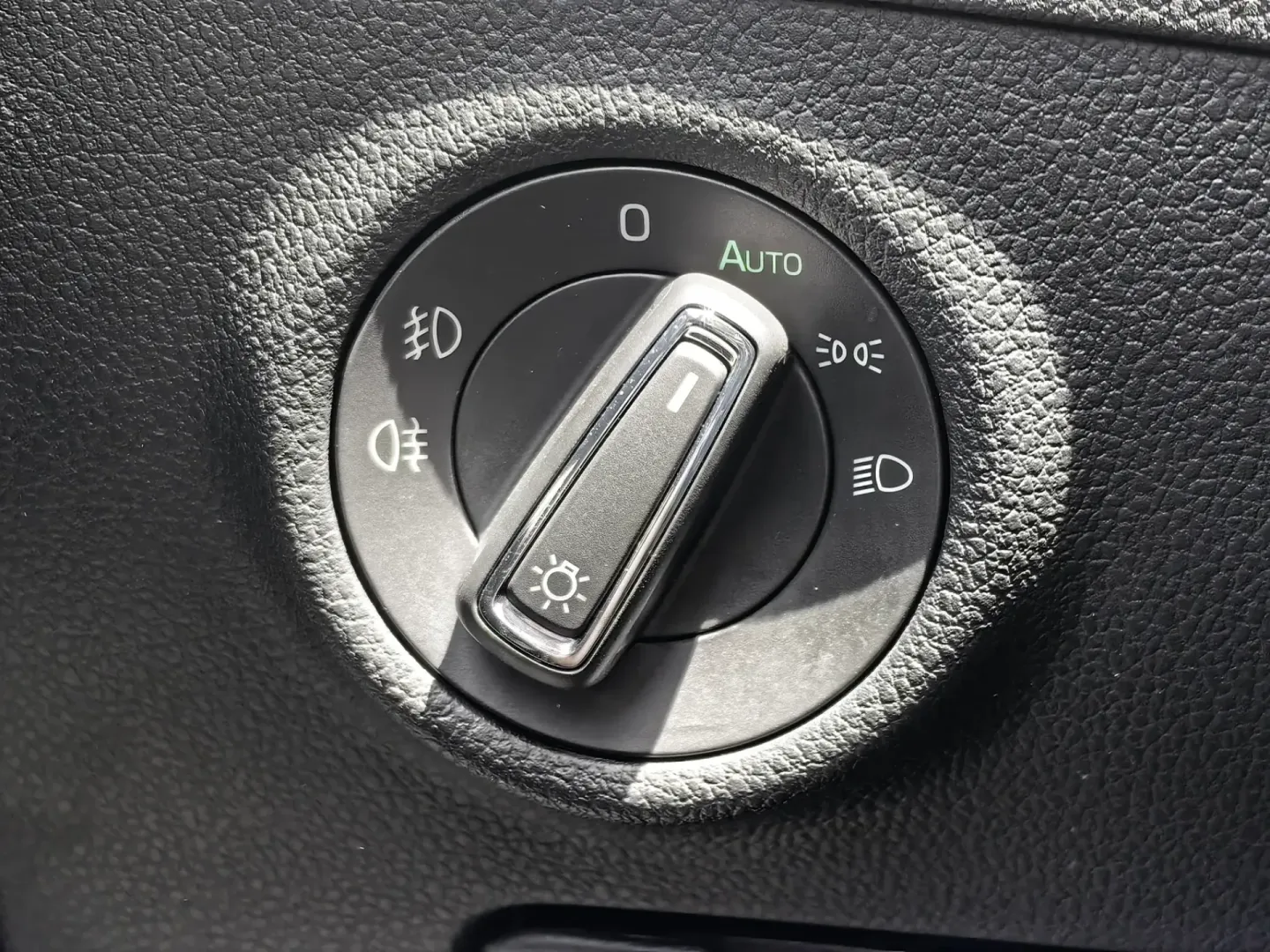 Cumpara/ Vinde online Skoda Superb 2021 SH, la cel mai bun pret pentru tine!