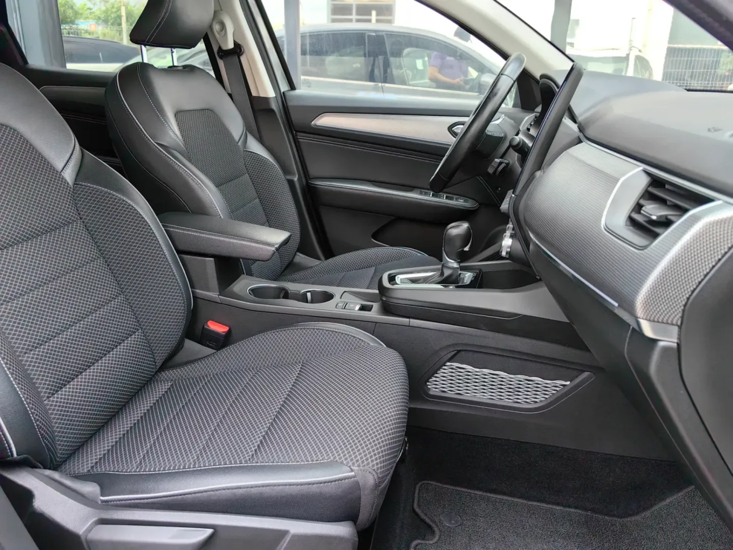 Cumpara/ Vinde online Renault  Arkana 2022 SH, la cel mai bun pret pentru tine!