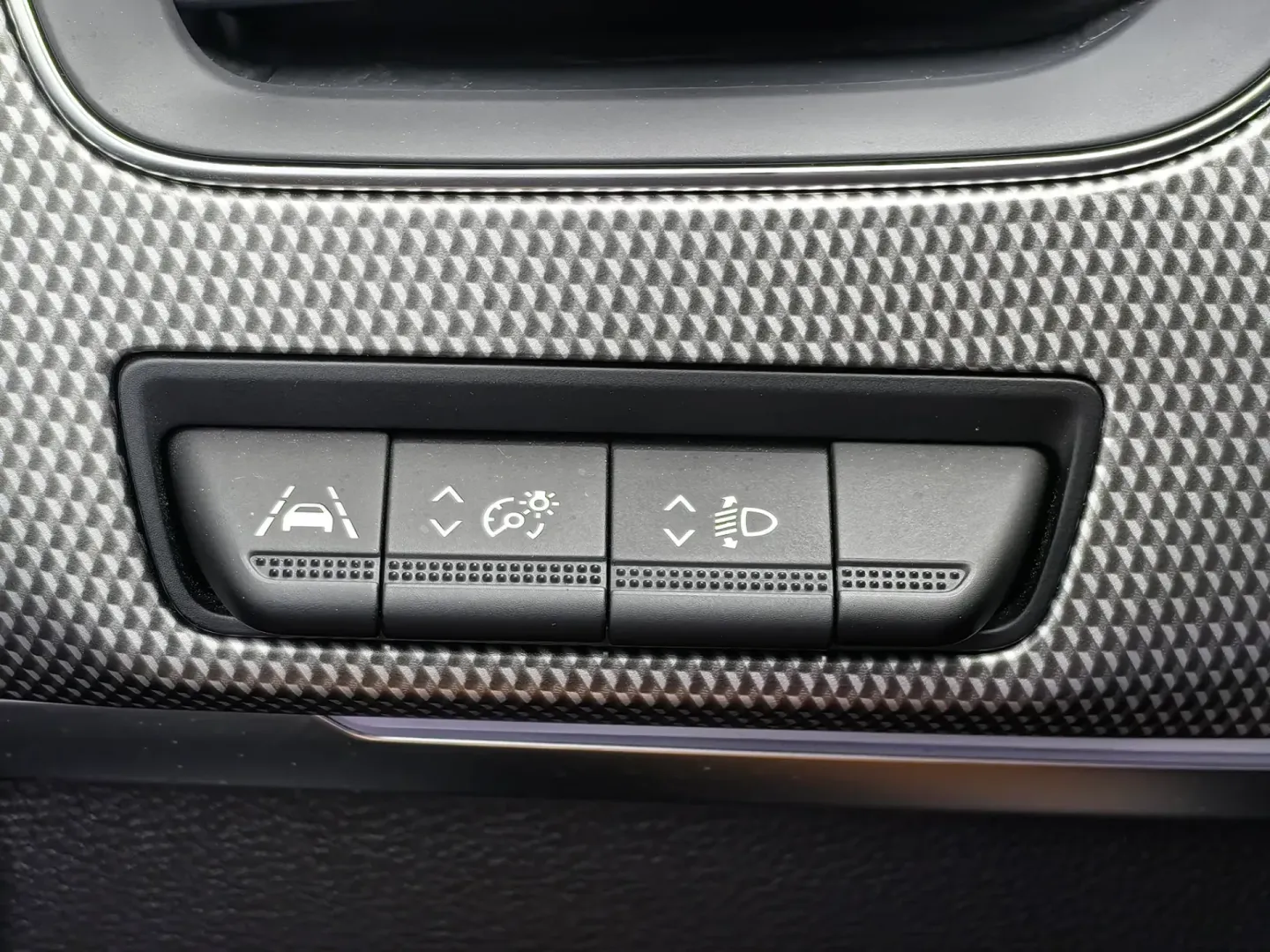 Cumpara/ Vinde online Renault  Arkana 2022 SH, la cel mai bun pret pentru tine!