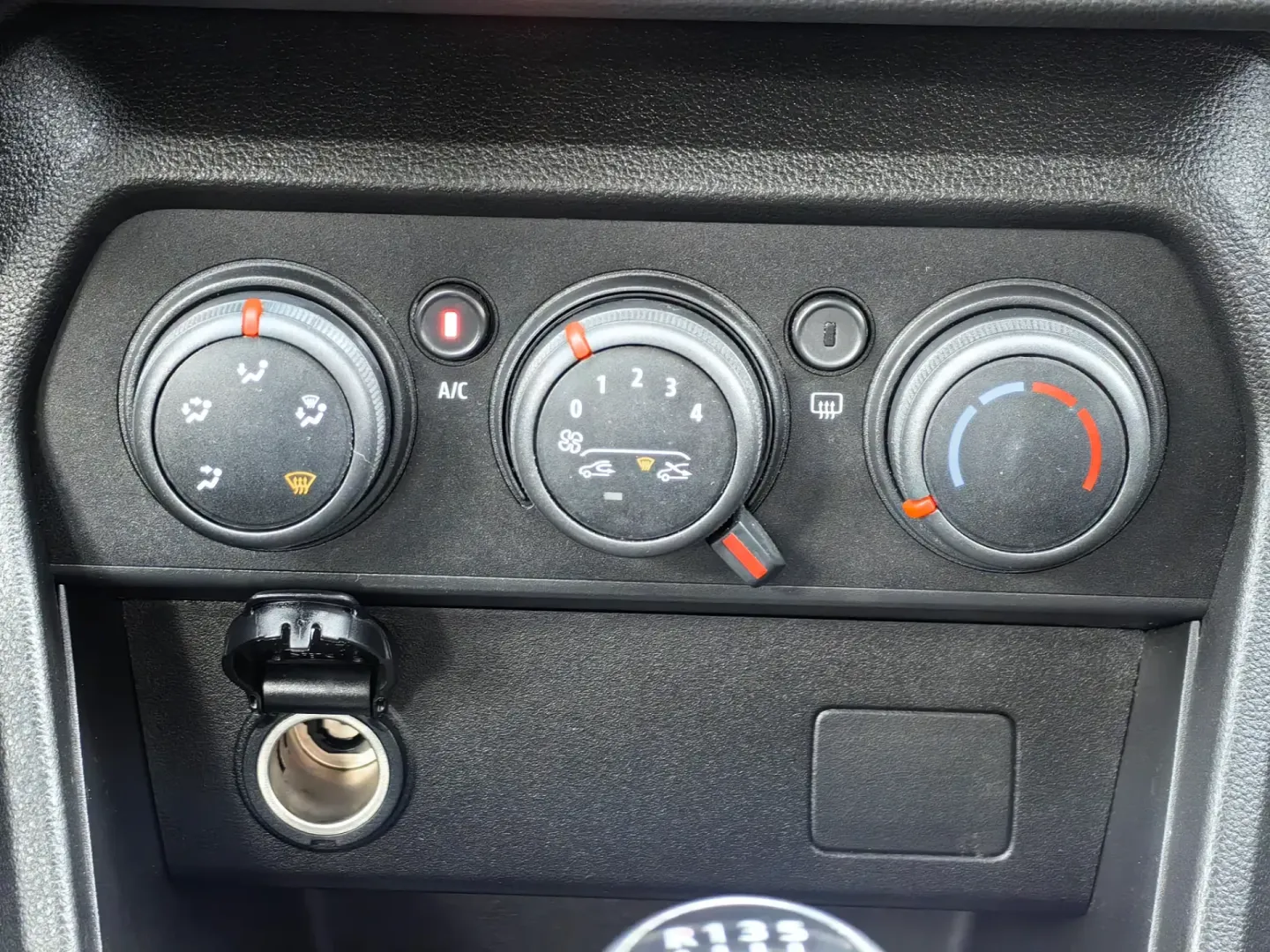 Cumpara/ Vinde online Dacia Sandero 2021 SH, la cel mai bun pret pentru tine!