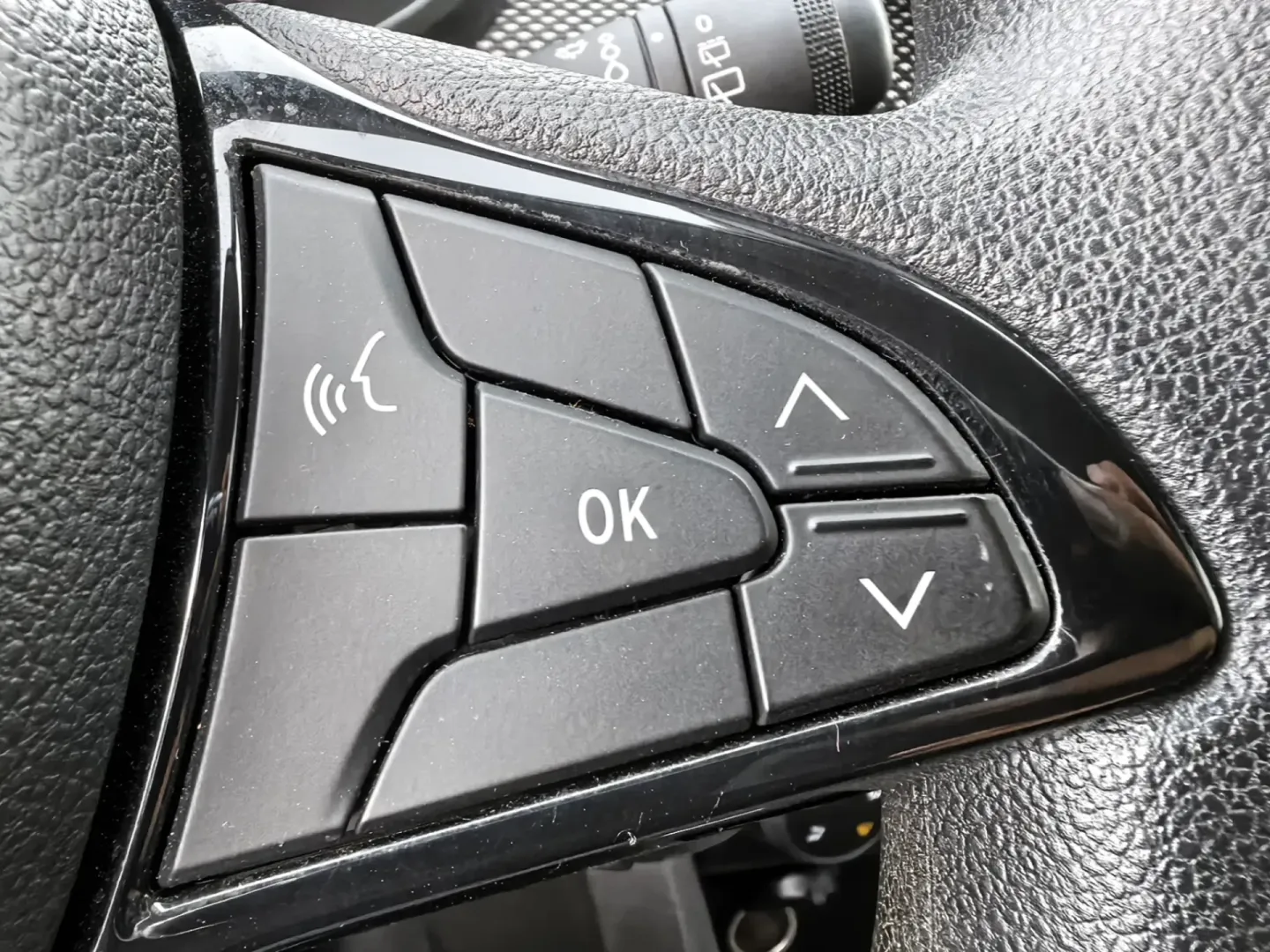 Cumpara/ Vinde online Dacia Sandero 2021 SH, la cel mai bun pret pentru tine!